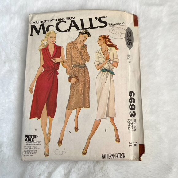 2 McCall's Sewing Patterns - Picture 2 of 5
